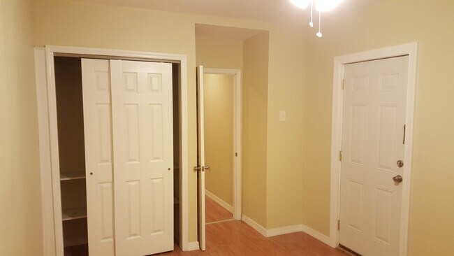 Bedroom - 49 Hill St
