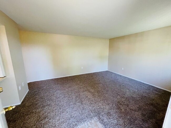 Building Photo - 27127 Sun City Blvd