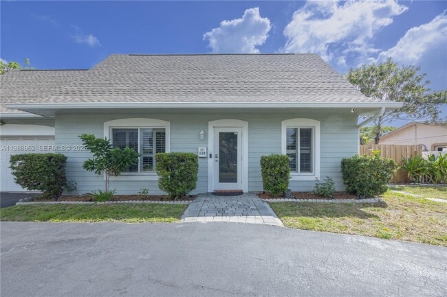 Foto del edificio - 1690 NE 25th Ave