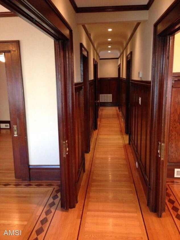 Foto principal - 2 br, 1.5 bath House - 902 Vallejo Street
