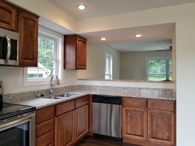 Foto del edificio - Beautiful and Modern 3 Bed 2.5 bath Home!