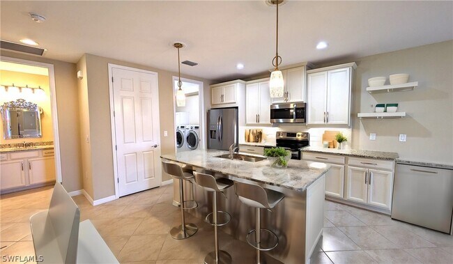 Building Photo - 14822 Edgewater Cir