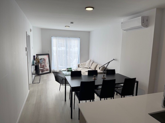 Building Photo - Habitations Guizot