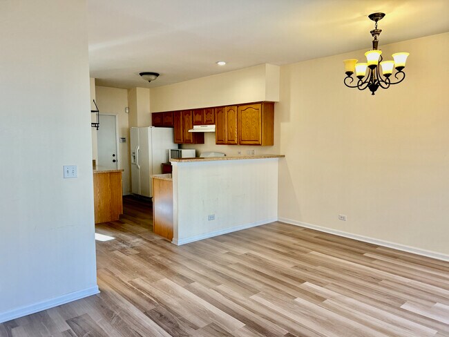 Building Photo - 984 Park Hill Cir