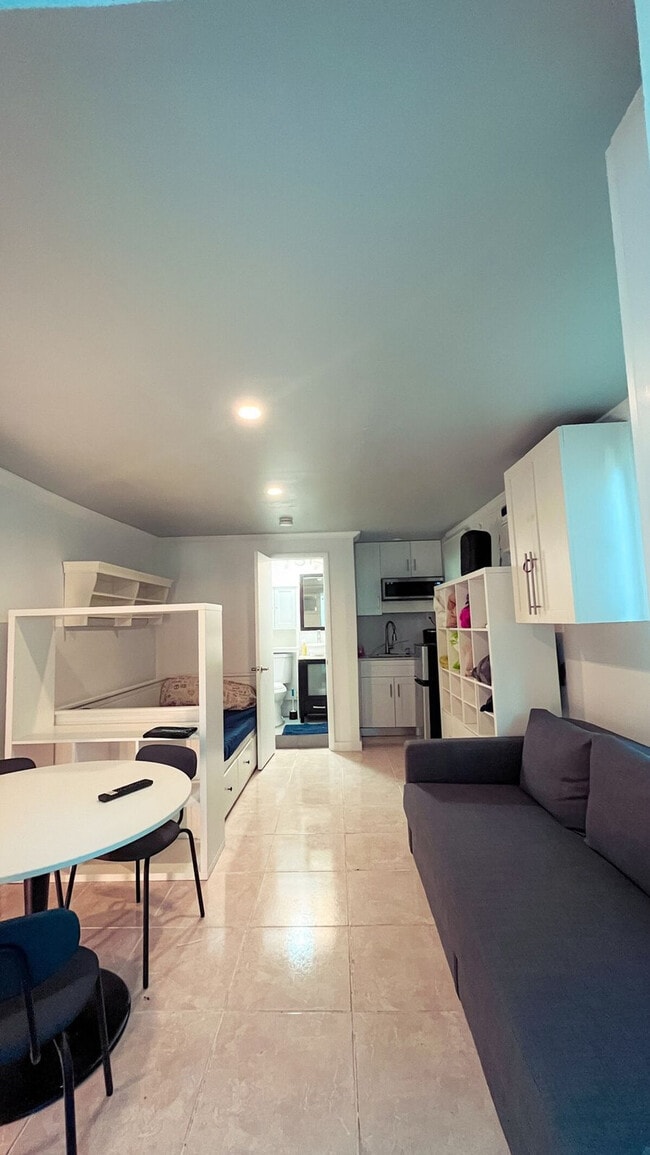 Foto del edificio - 7155 NW 52nd St