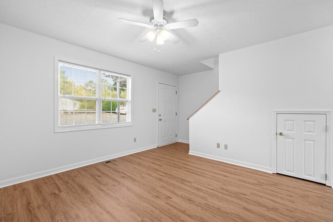 Foto del edificio - Austin Place Apartments