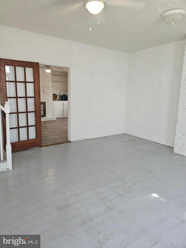 Building Photo - 136 Front St