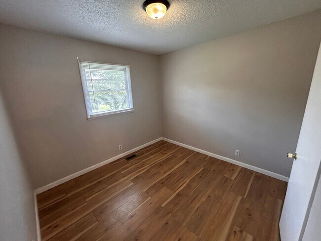 Foto del edificio - 6300 Matic Rd NW