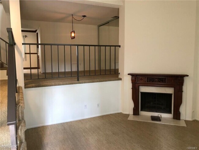 Building Photo - 342 S Orange Grove Blvd