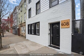 Building Photo - 608 Palisade Ave