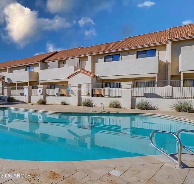 Foto del edificio - 2969 N Oregon St