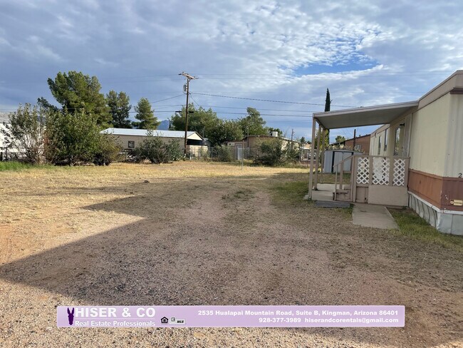 Foto del edificio - 2354 E Snavely Ave