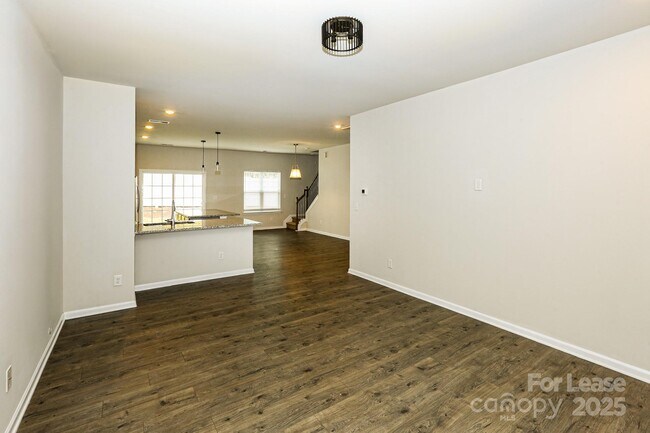 Foto del edificio - 7442 Sienna Heights Pl