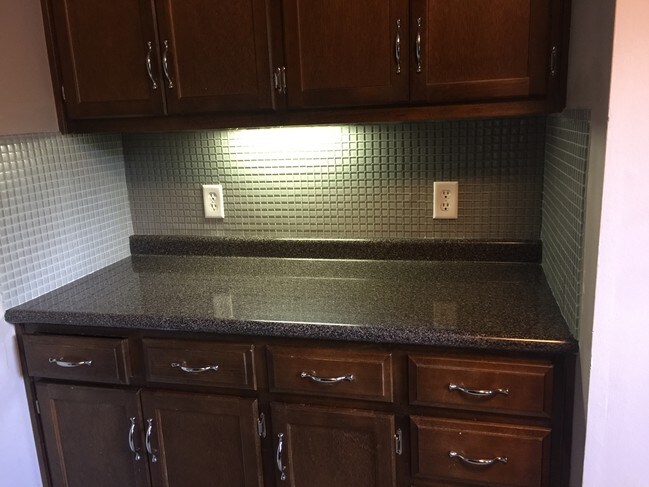 Foto del edificio - 2204 Colony Dr SW