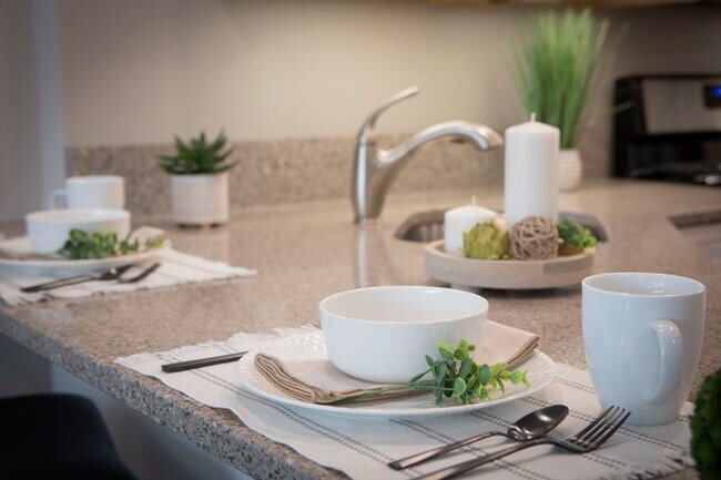 Interior Photo - Cambridge Manor