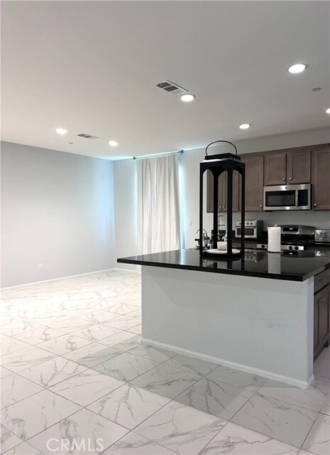 Foto del edificio - 4414 Monarch Dr