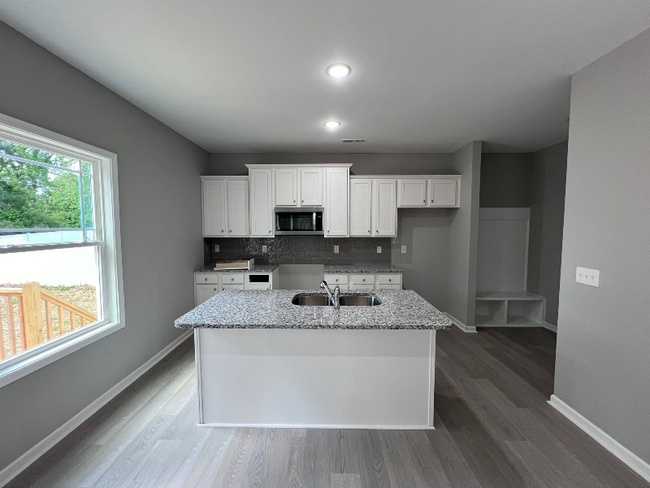 Building Photo - 50 Hiddenbrook Ct
