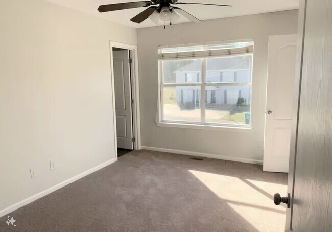 Foto del edificio - *11436-11438 Oak Arbor Way