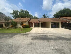 Building Photo - 1795 Satinwood Cir