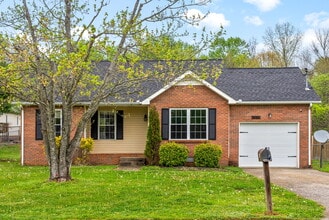 Building Photo - 352 Broadmore Dr