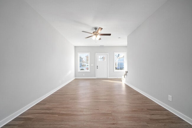 Building Photo - 317 Honeycomb Ct