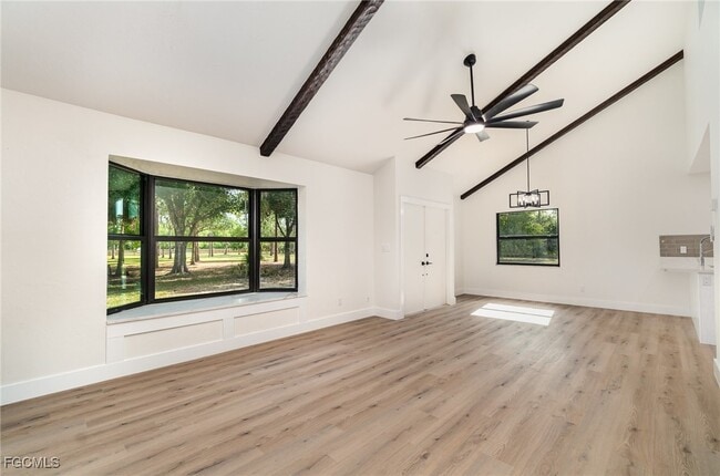 Foto del edificio - 11590 Fox Hill Rd