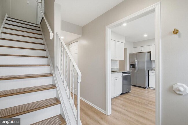 Building Photo - 12120 Stoneford Dr