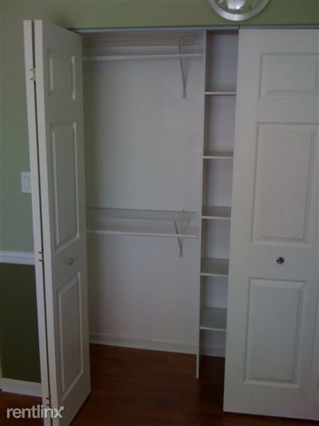 Building Photo - 9432 Bay Colony Dr