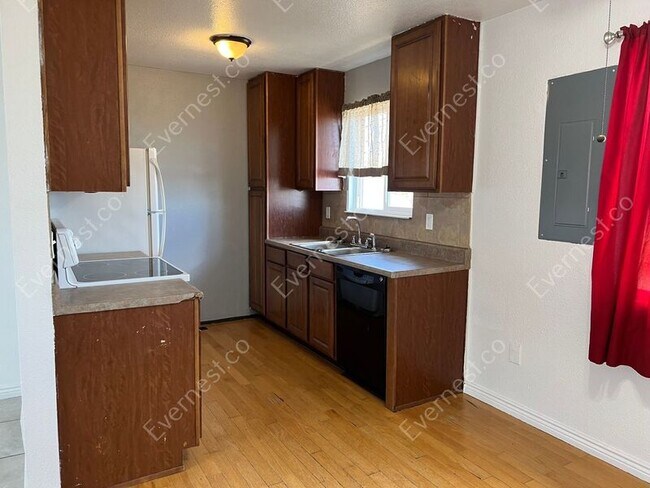 Foto del edificio - 4096 Colony Hills Cir