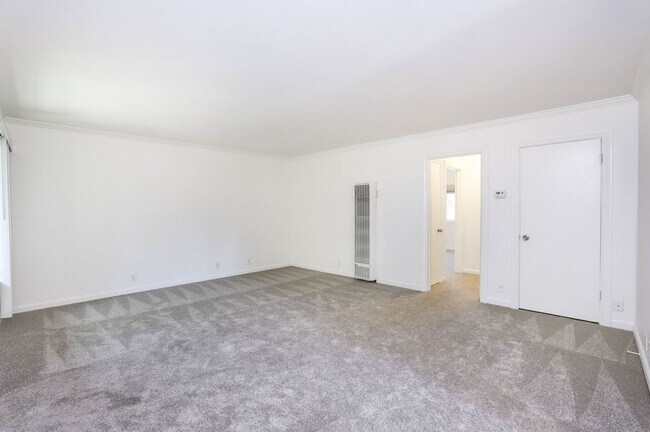 Building Photo - 279 Bush St