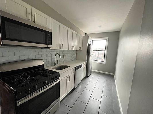 Building Photo - 1 bedroom in BRONX NY 10462