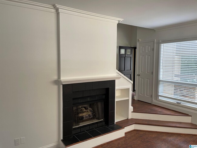 Building Photo - 3034 Cahaba Cliffs Dr