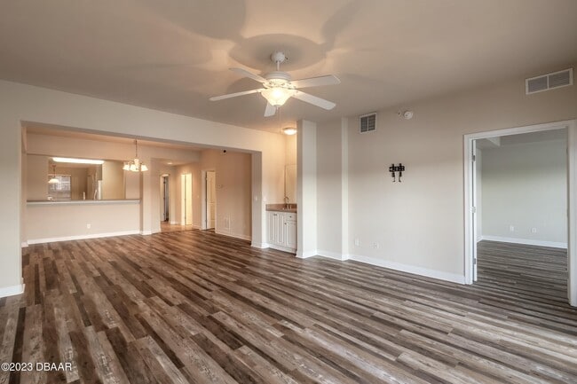 Building Photo - 424 Luna Bella Ln