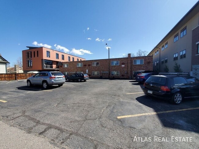 Building Photo - 207 Mathews St