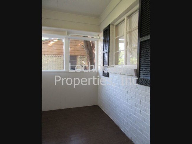 Building Photo - 3017 Holm Dr