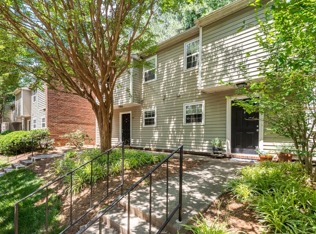Building Photo - Laurel Ridge Apartments