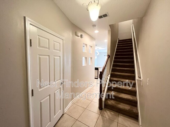 Building Photo - 11312 Estancia Villa Circle