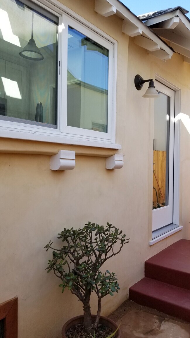 Front Door - 4154 Madison Ave