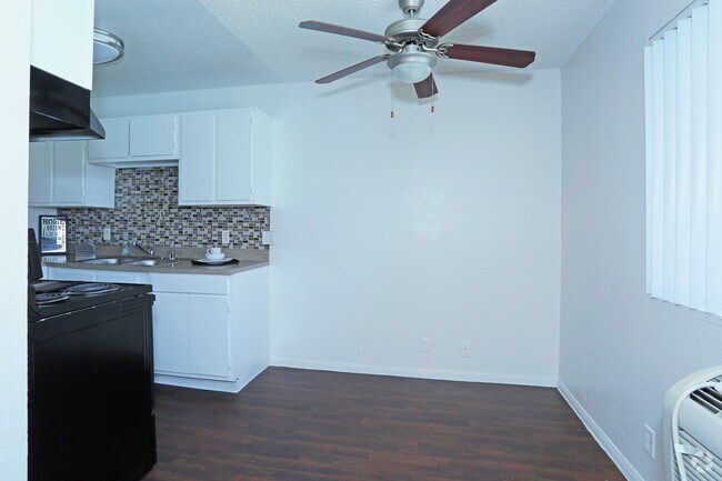 1HAB, 1BA - 511 ft² - Comedor - Apartments in the Heart of Las Vegas
