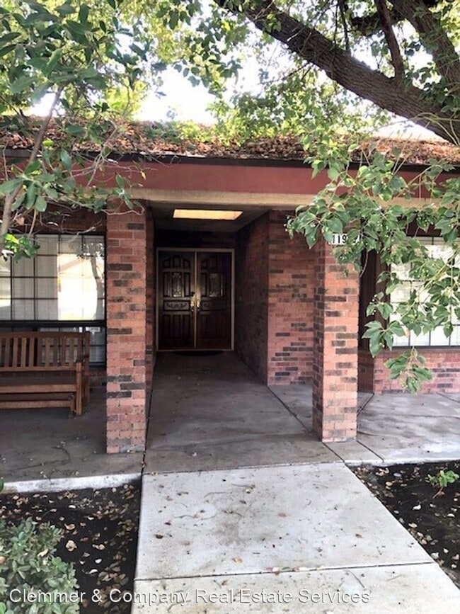 Building Photo - 3 br, 3 bath House - 11901 Old Town Rd