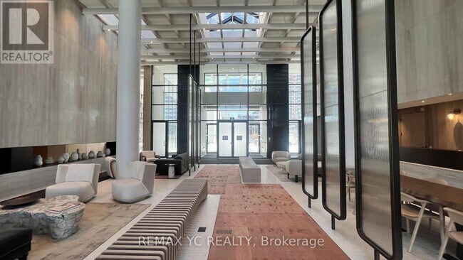 Photo du bâtiment - 225 Commerce St