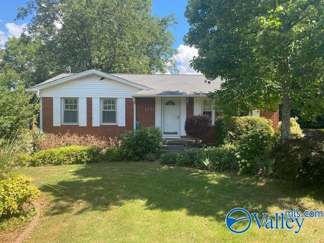 Foto principal - 1711 McCullough Ave NE