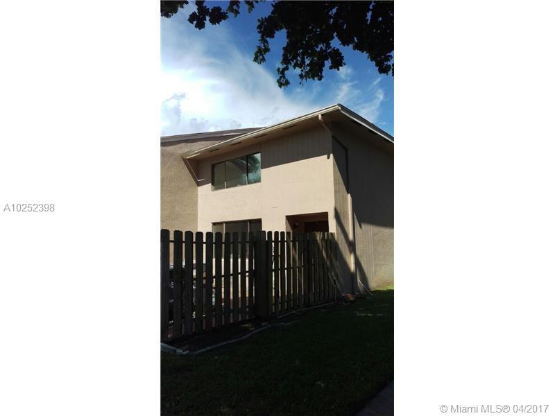 Primary Photo - 5056 S University Dr