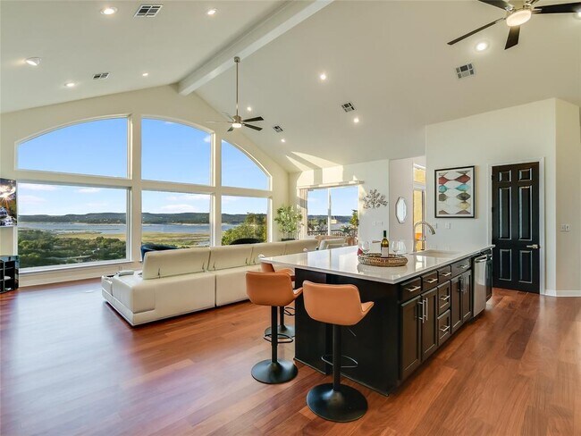 Foto del edificio - 5111 McIntyre Cir