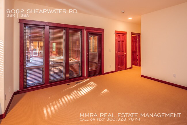 Building Photo - Luxury Semiahmoo Lodge-Like 3 Bedroom Home