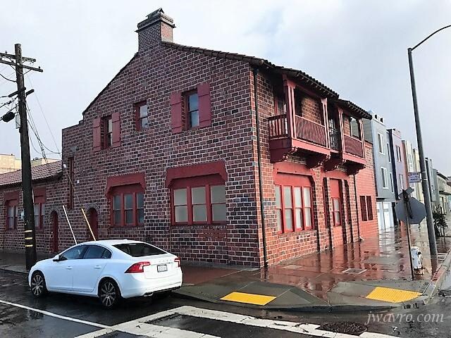 Primary Photo - 3655 Vicente St