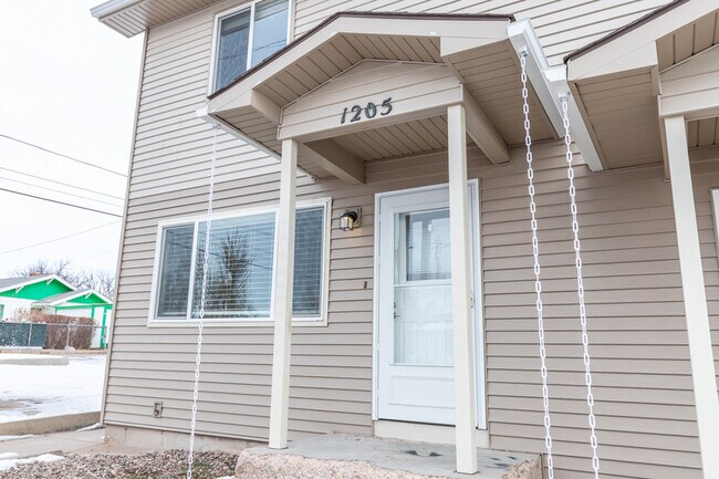 Foto del edificio - 1205 Crook Ave