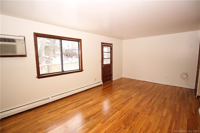 Building Photo - 11 Van Buskirk Ave