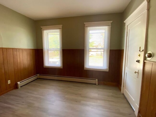 Photo - 680 Carew St Apartment