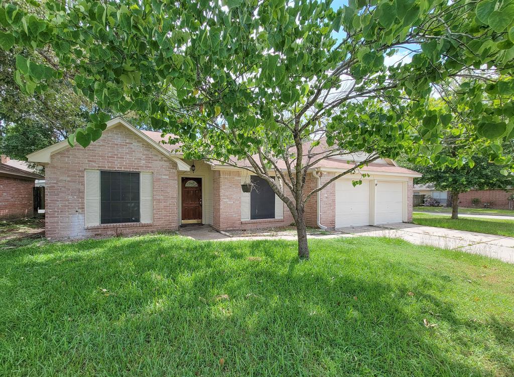 Foto principal - 29002 Sedgefield St